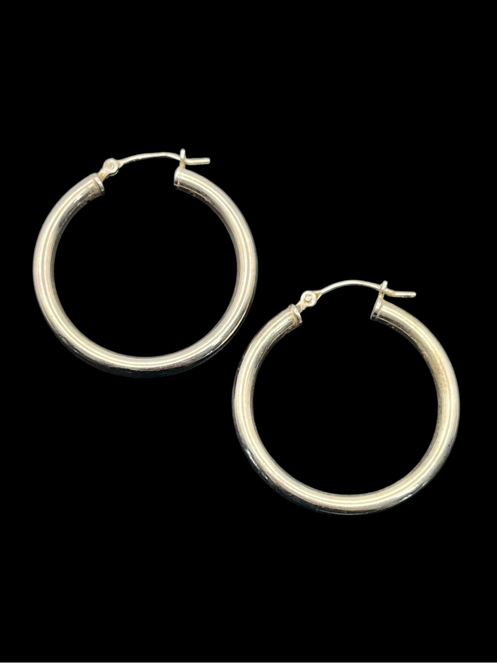 Sterling silver vintage smooth hoop earrings